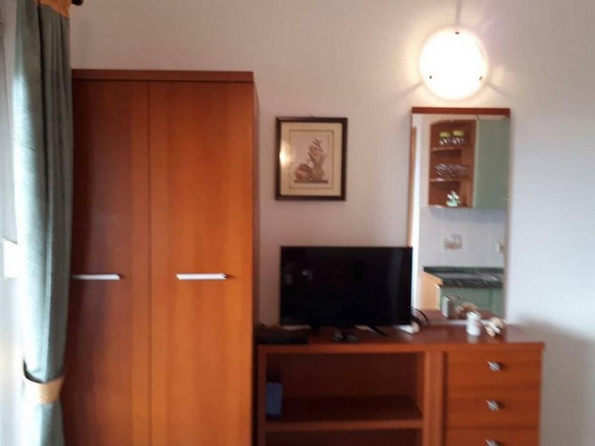 Apartments Boras Selce Exterior foto